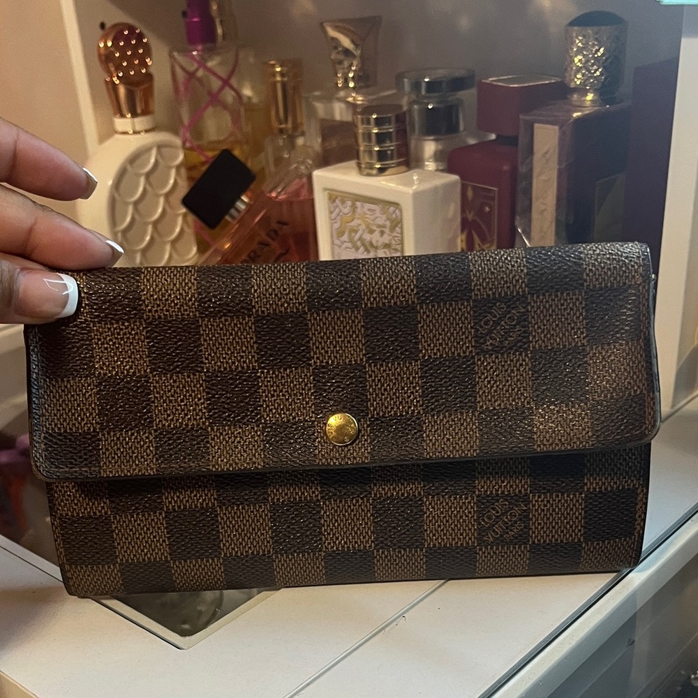 Authentic Long Louis Vuitton Brown Damier Wallet